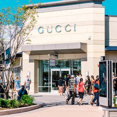 Gucci toronto premium outlets